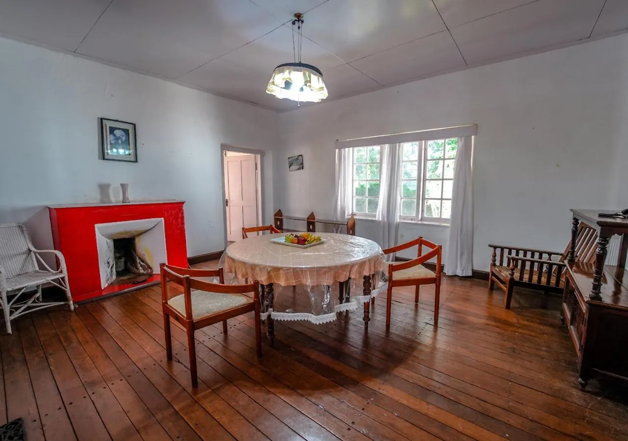 Villa Arivikad Tea Bungalow Munnar By Voye Homes Suryanelli